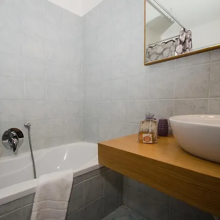 Epsilon Appartement